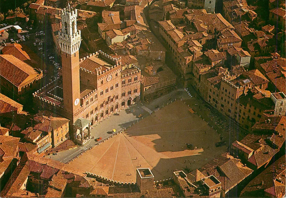 Siena - Piazza del Campo - Vista aérea - Ed. R.I.S. di Romboni Italo - Frente