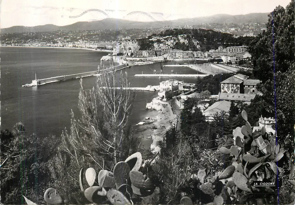 O porto, o castelo e a Baía dos Anjos — NICE — Edições 'LA CIGOGNE' - Frente