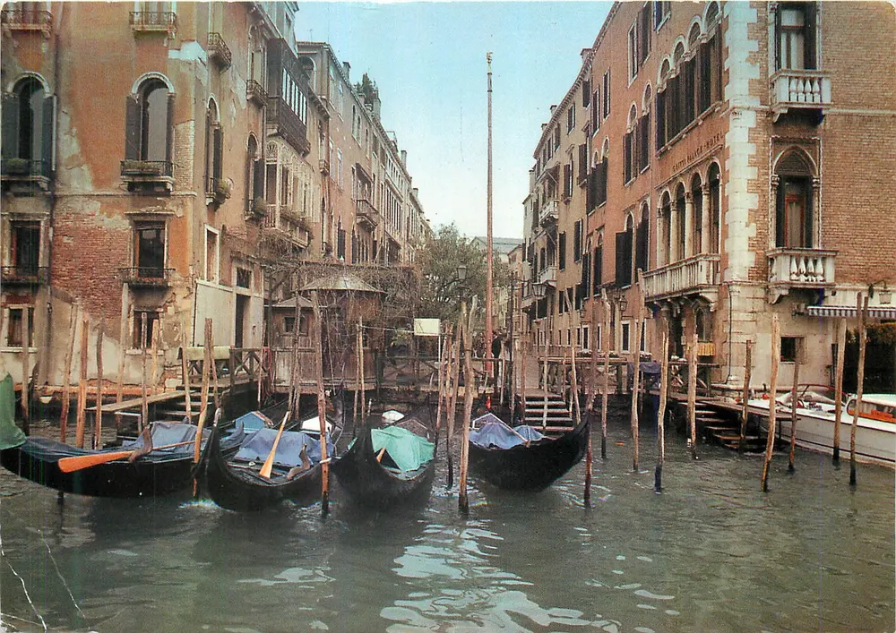 Vêneto — Gôndolas no canal — Ed. G. Maria del Giudice - Frente