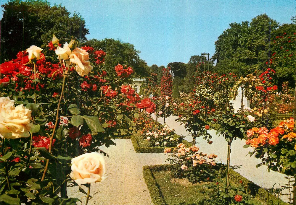Jardim de Bagatelle — Rosas — Edições Lyna Paris - Frente