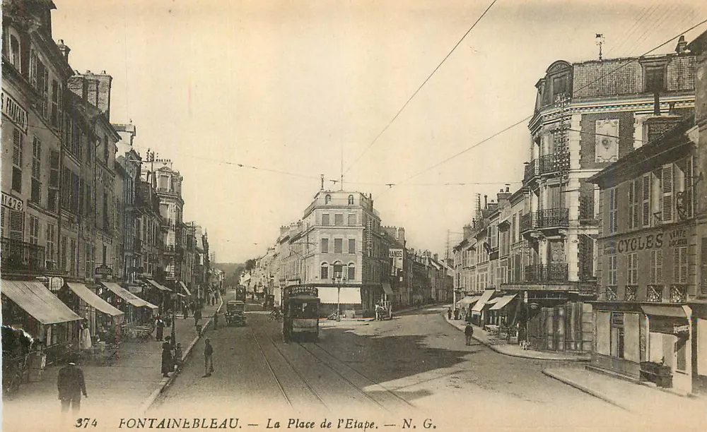 Fontainebleau — A Praça da Etapa — N. G. - Frente
