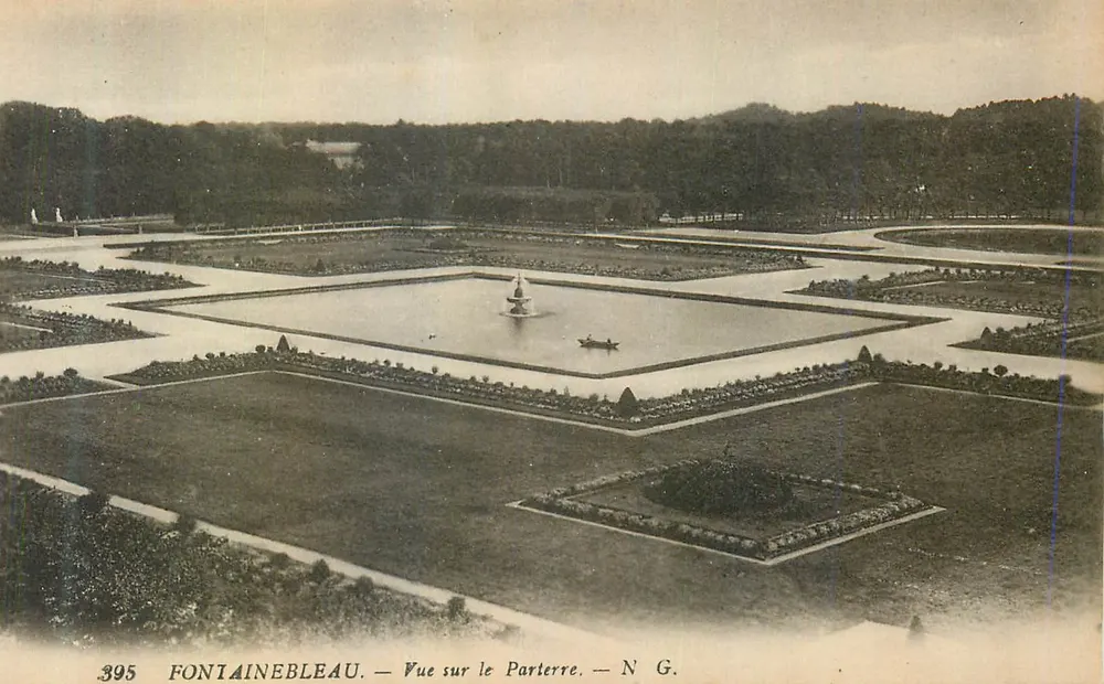 Fontainebleau — Vue sur le Parterre — N.G. - Recto