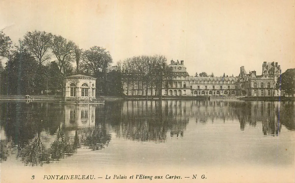Fontainebleau — Das Schloss und der Karpfenteich — N. G. - Vorderseite