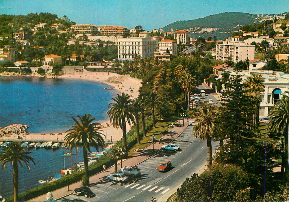 Côte d'Azur - Beaulieu-sur-Mer — Das Casino und der Strand — Edition S.E.P.T. Nr. 3/266 - Vorderseite