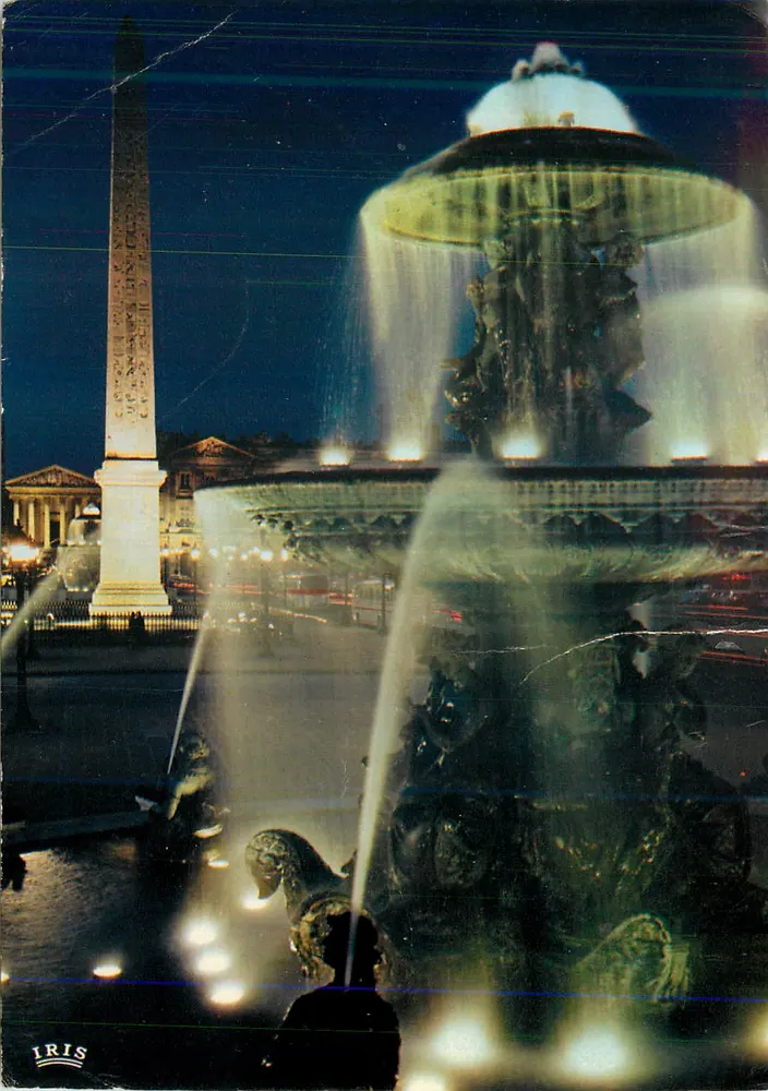 Place de la Concorde — Fontaine de la Concorde e Obélisque de Louxor — Edições IRIS-MEXICHROME, n° 588 - Frente