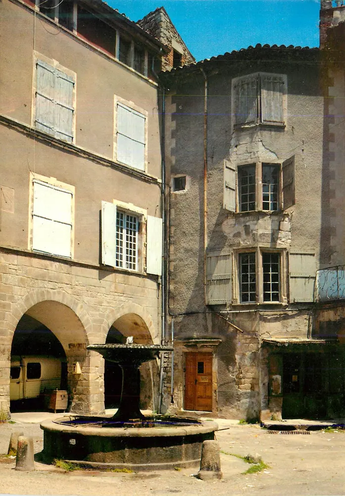 Les Vans (Ardèche) — La Vieille Ville — Edizioni Cellard by Spadem - Recto