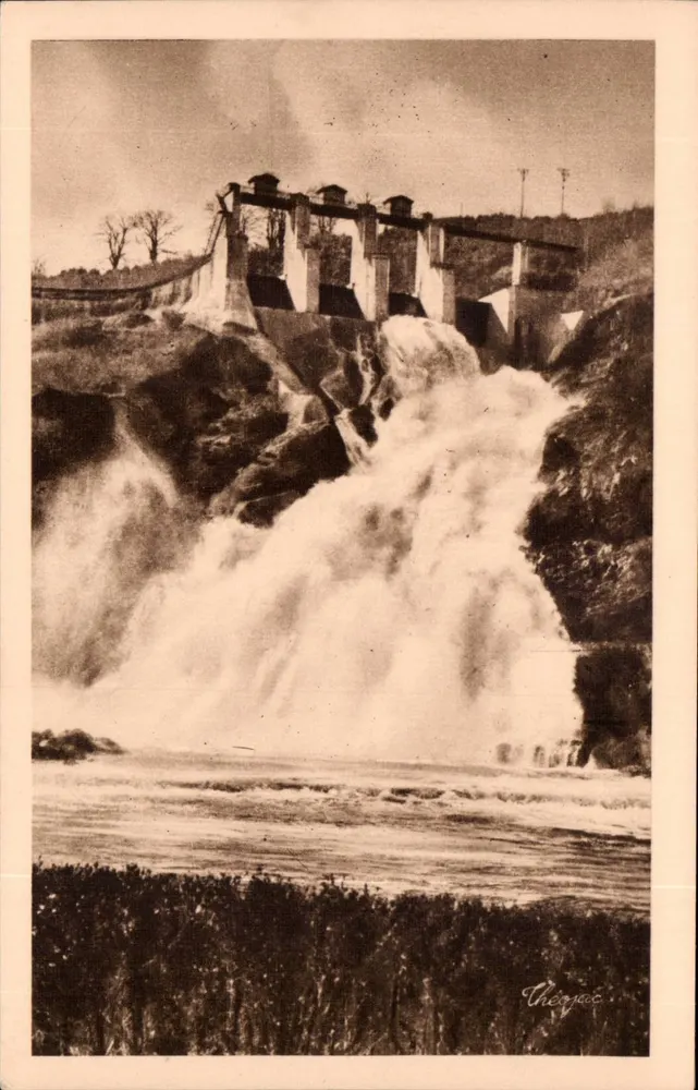 Barragem de Eguzon — Durante uma cheia — Les Éditions Modernes « Thérape » - Frente