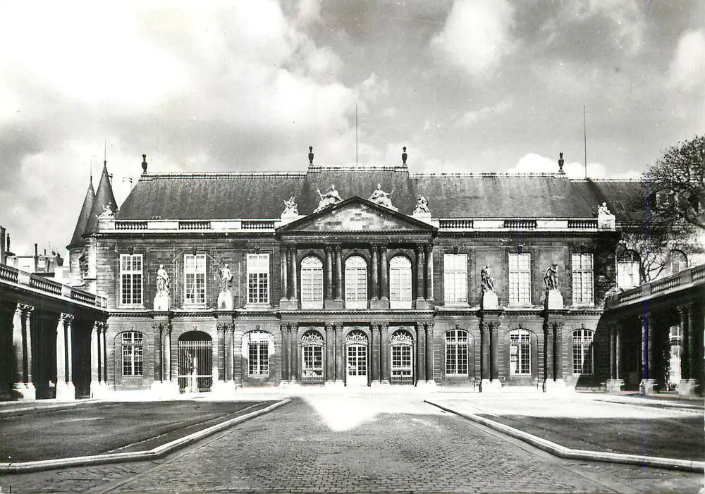Palais de Soubise — Façade (1704-1708) — Éditions Chantal - Recto