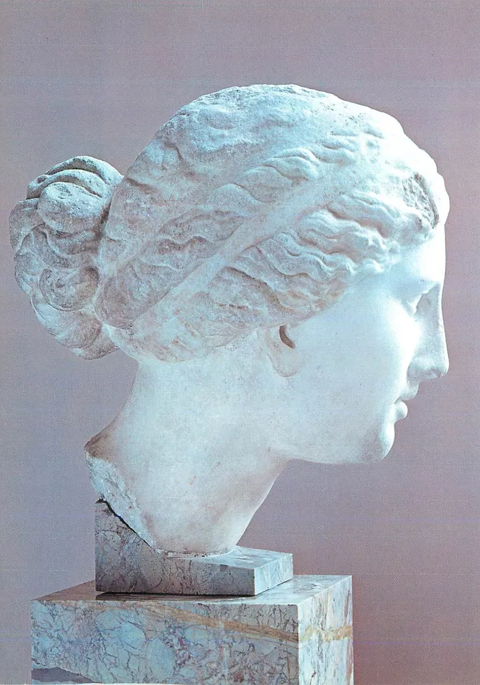 Kopf des Typs der Aphrodite von Knidos — Hellenistische Nachbildung — Éditions des musées nationaux - Vorderseite
