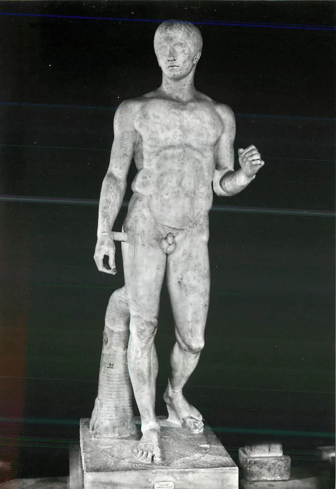 Dorifore de Policleto — Museu Nacional de Nápoles — 2a metade do V século a.C. - Frente
