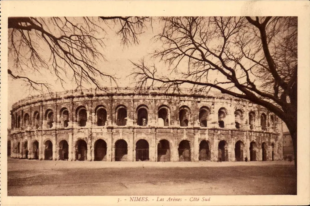 Nîmes - As Arenas - Lado Sul - Frente