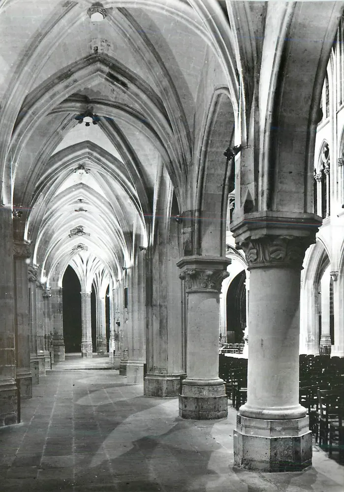 Iglesia de Saint-Séverin — costado norte, siglo XV — Photos LE MOULT, 25, rue Guérin, Charenton - Anverso