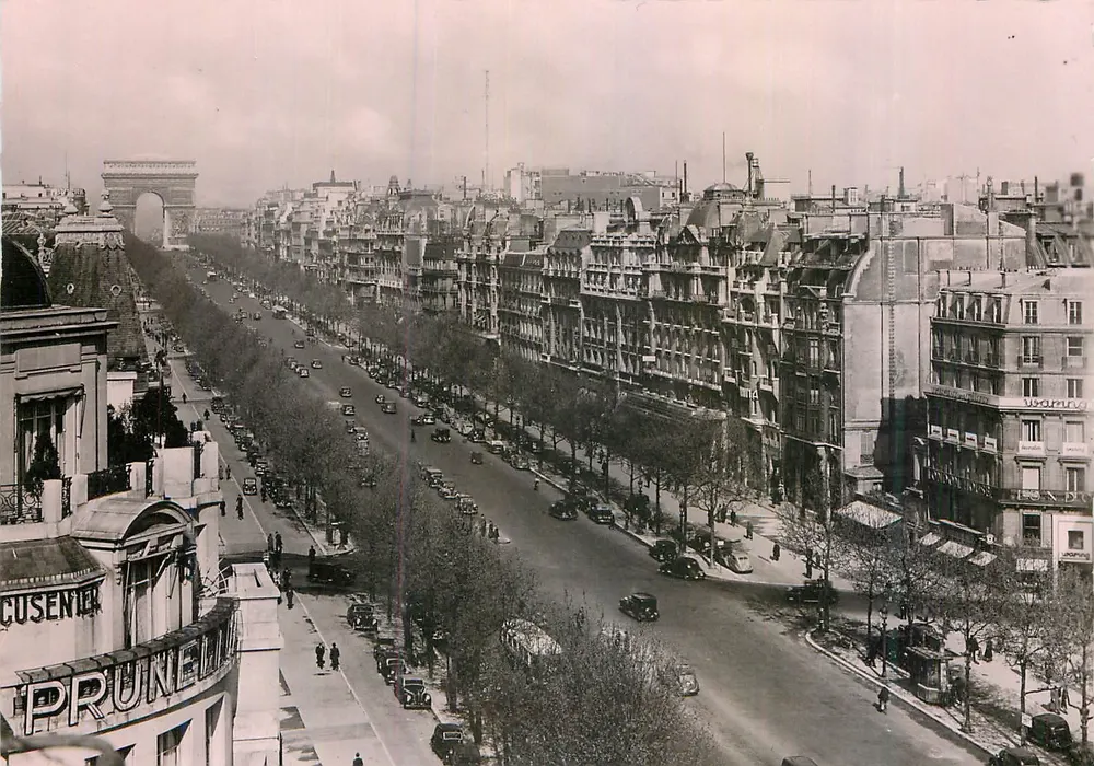 Paris — Avenida dos Campos Elísios — Edições O.P. Léon Cogniet - Frente