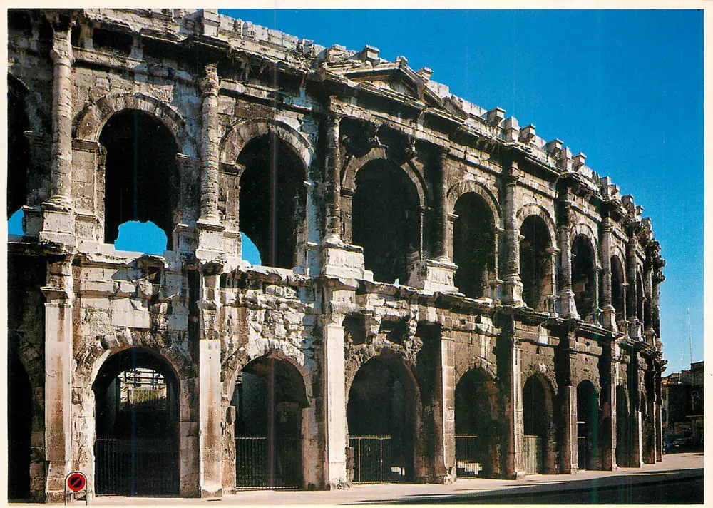 As Arênes de Nîmes — Lado Norte — Edições Cartolasér - Frente