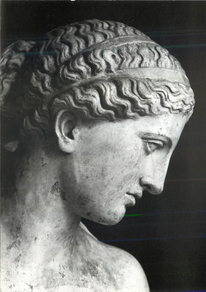 Tête de Vénus d'Arles — Musée lapidaire d'art païen — Éditions ORSAY - Recto