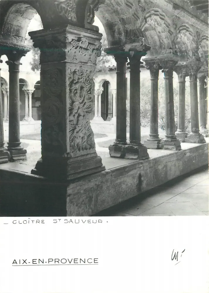Cloître Saint-Sauveur — Aix-en-Provence - Frente
