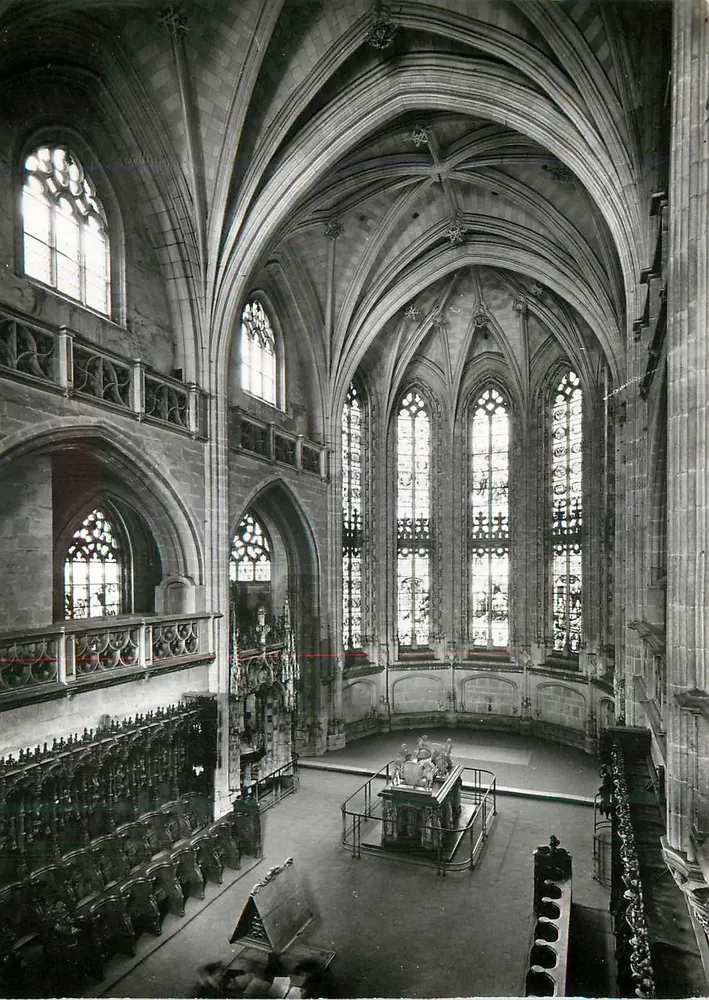 Brou (Ain) — Kirche aus dem Beginn des 16. Jahrhunderts — Service Commercial Monuments Historiques, Paris - Vorderseite