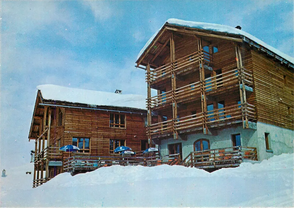 Le Grand Tétrás — Hôtel, Bar, Restaurant — Le Queyras - Saint-Véran (2040) - Recto