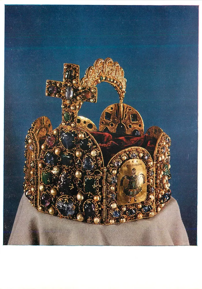 Krone des Heiligen Römischen Reiches — 962 (?) — Wien, Kunsthistorisches Museum - Vorderseite