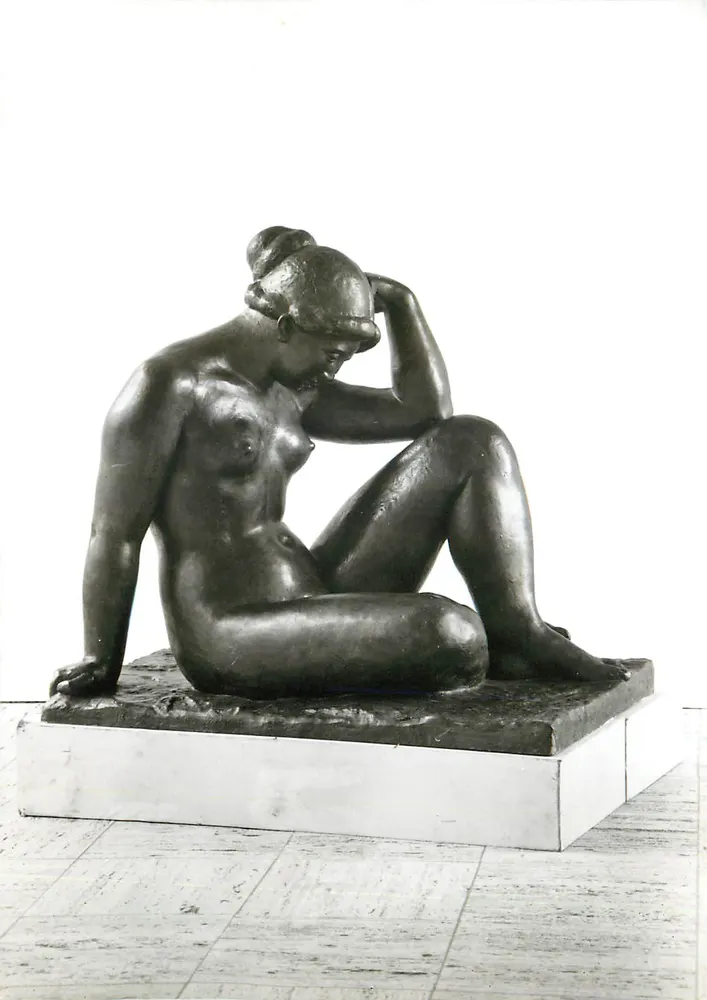 Sitzende Frau — Bronze — Verlag nicht sichtbar - Vorderseite