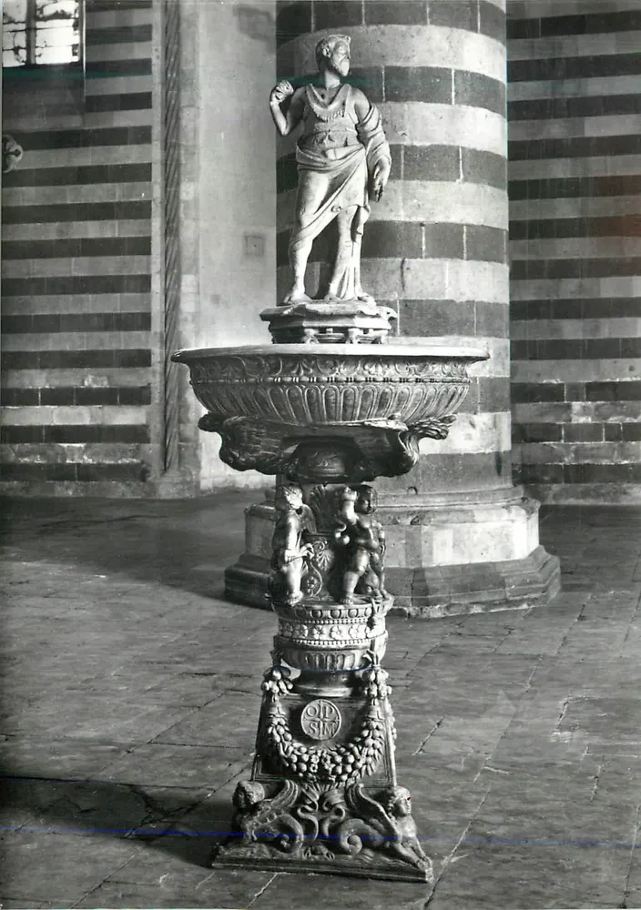 Baptismalbrunnen mit Statue des Johannes des Täufers — Kirche von Pisa — Verlag unbekannt, Seriennummer nicht sichtbar - Vorderseite