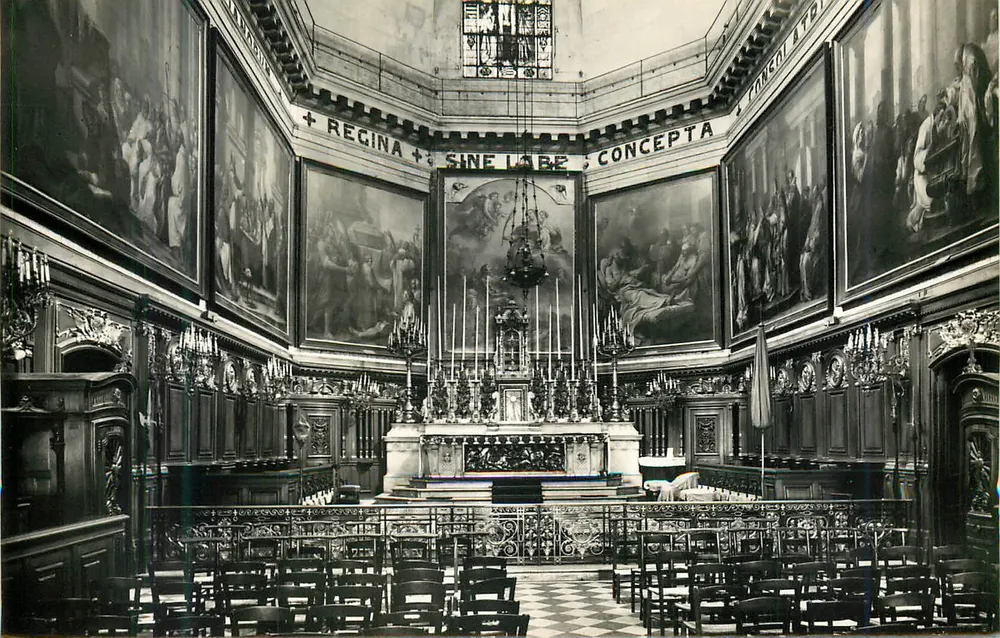 Interior da Igreja de Nossa Senhora Maior — frescos e altar — editor não identificado, n° de série 12 - Frente