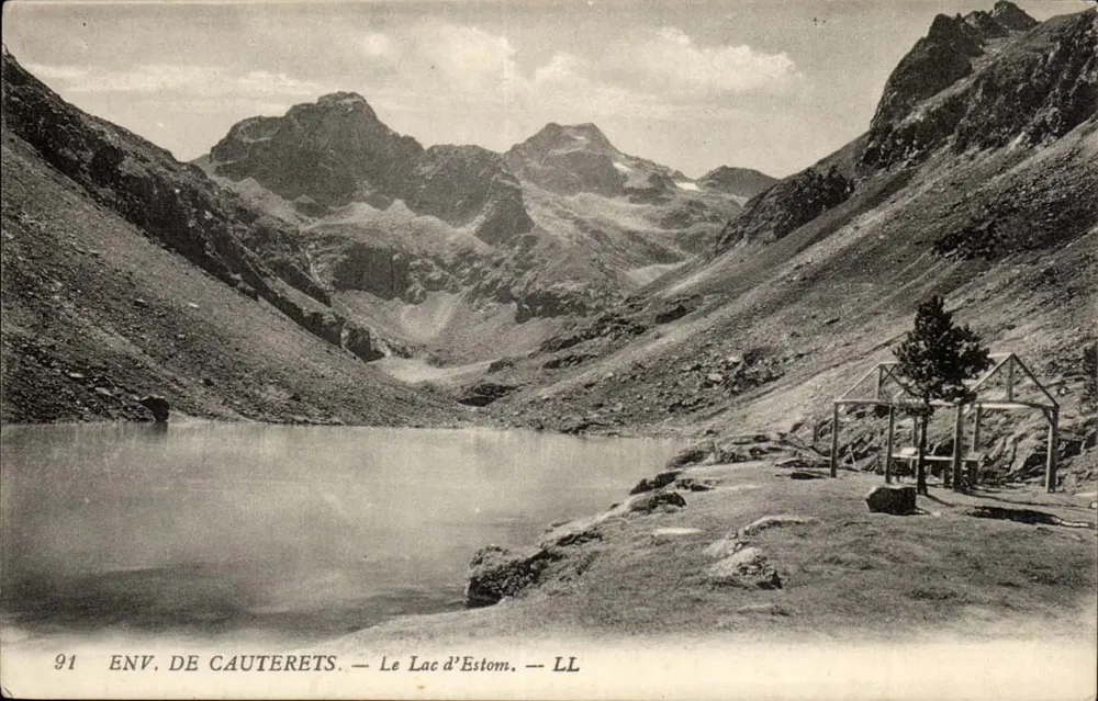 Ambiente de Cauterets — O Lago d'Estom — LL - Frente