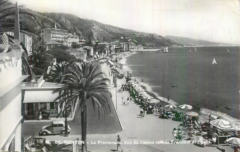 Menton - La Promenade. Vue du Casino vers la Frontière et l'Italie. - Recto