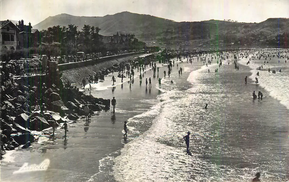Lebendiger Strand — Panoramablick — Verlag Lannelle - Vorderseite