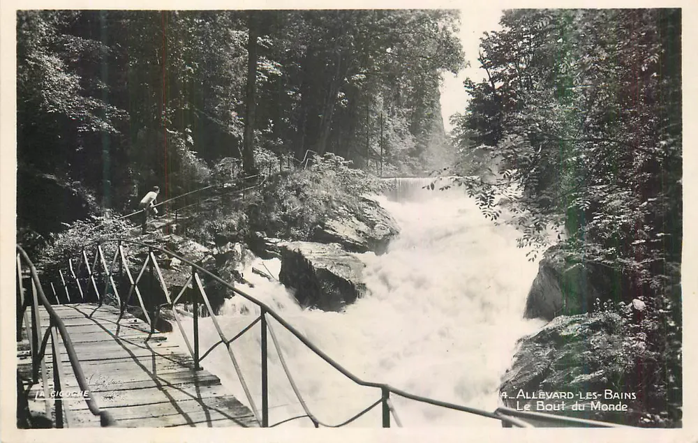 A Gigoche — Cachoeira em Allevard-les-Bains — A Gigoche - Frente