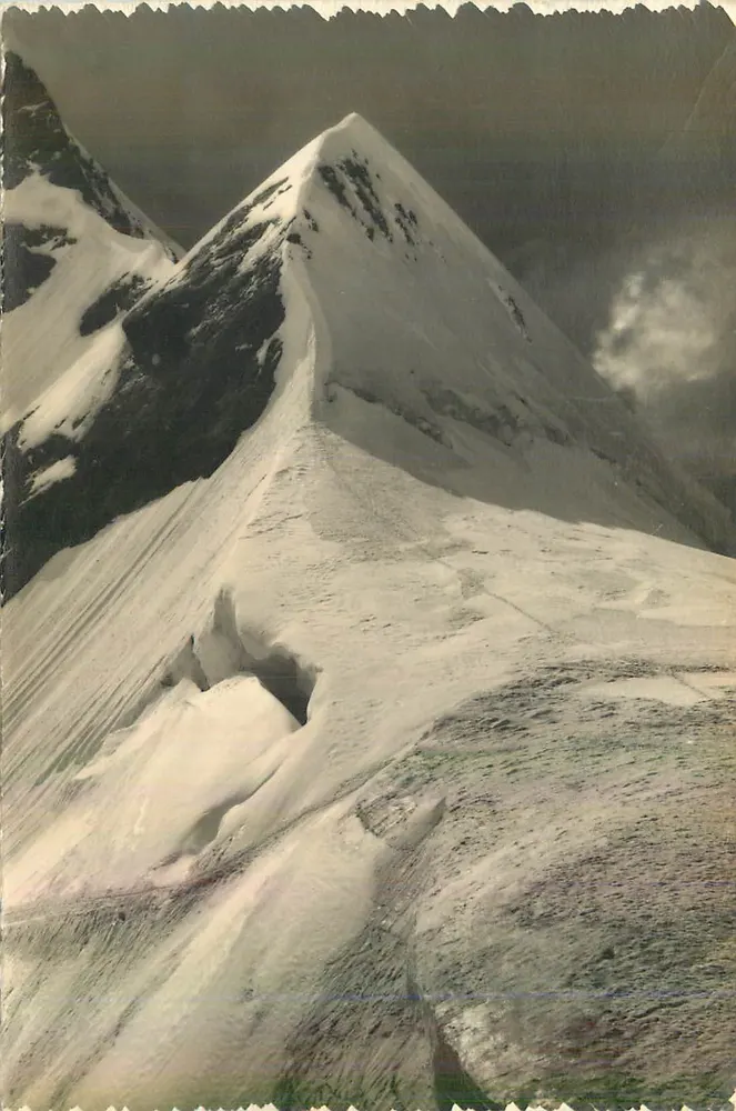Monte Branco — cume nevado — editor não identificável - Frente