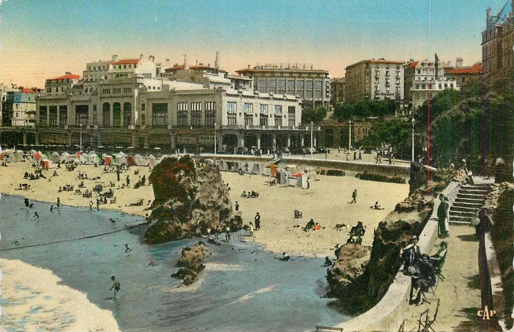 Praia da Concha em Santander — vista panorâmica — editor CAP, n° 399 - Frente