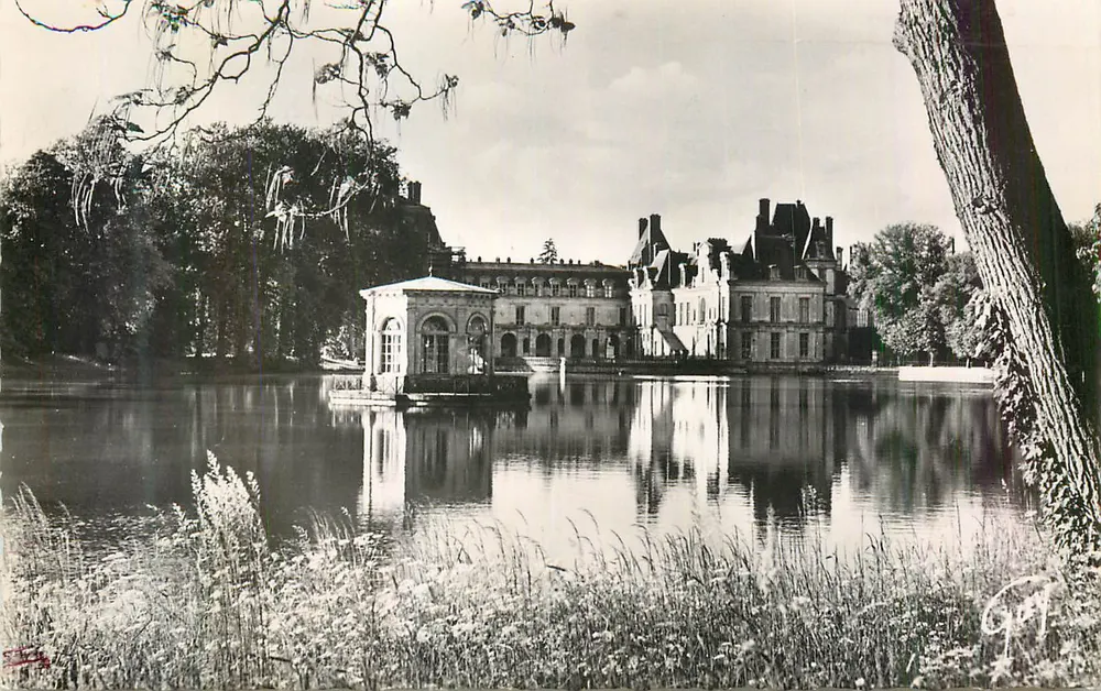 Schloss Chantilly — Ansicht des Sees und Pavillons — Verlag G. P. Paris - Vorderseite