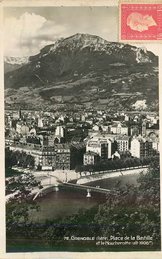 Grenoble (Isère) — Place de la Bastille und der Moucherotte (Höhe 1906) - Vorderseite