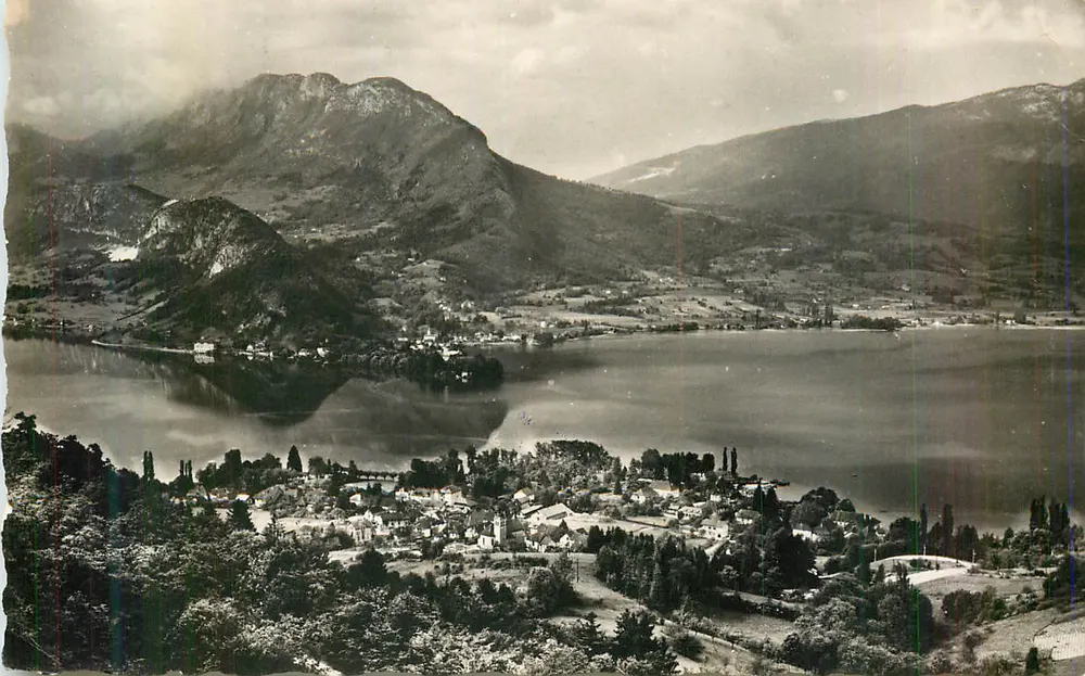 Lac d'Annecy — Panoramablick — unbekannter Verlag - Vorderseite