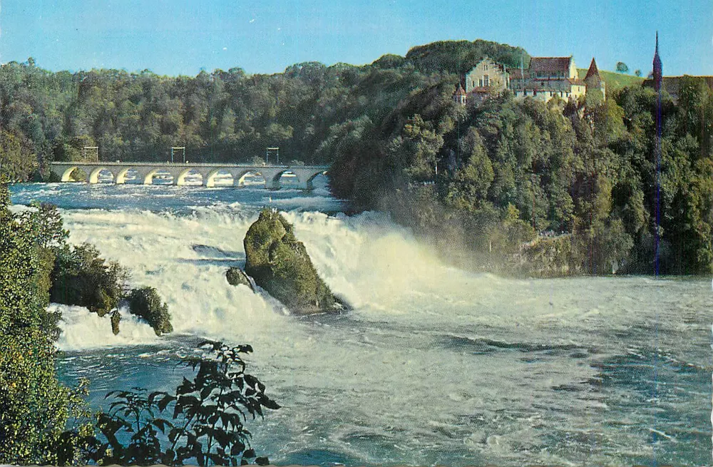 Cachoeira do Reno — vista panorâmica com ponte e castelo — editor não visível - Frente