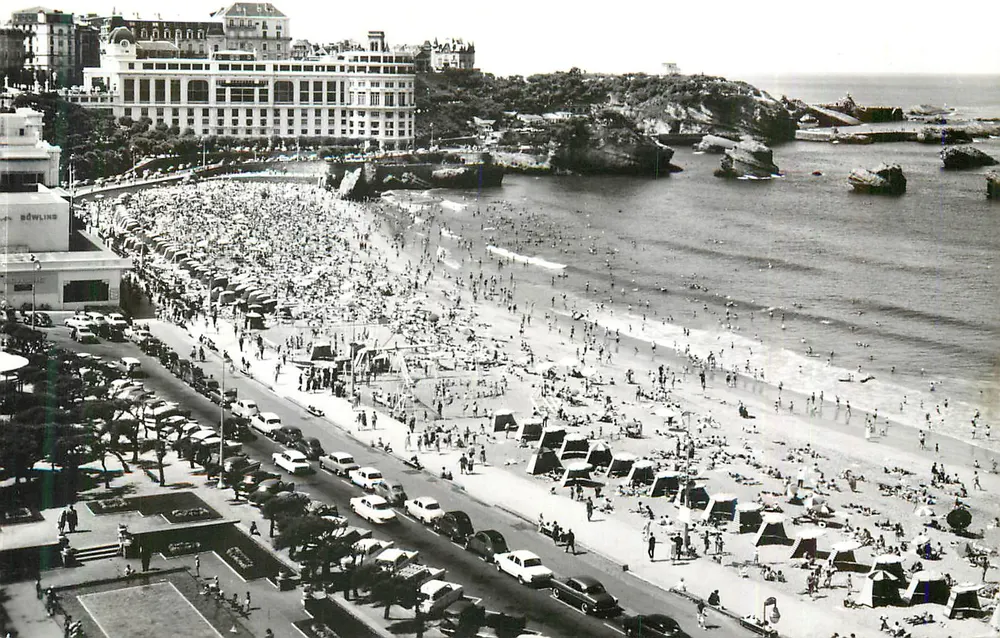 Plage de Cannes — vue animée — éditeur inconnu - Recto