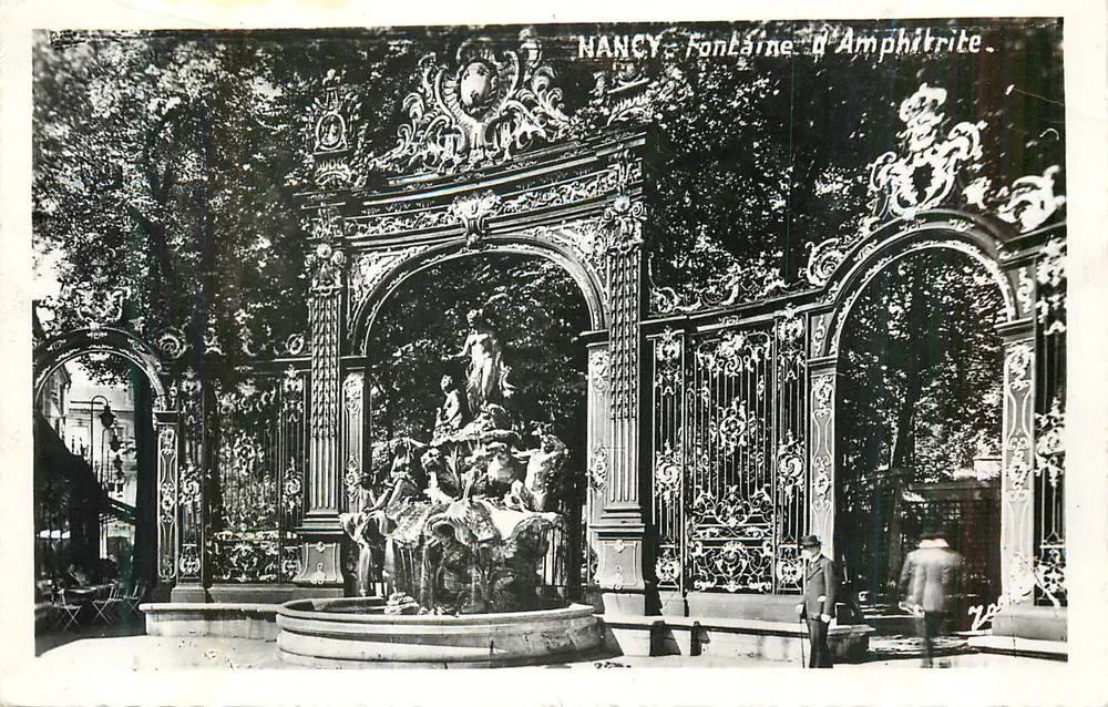 NANCY — Fontaine d'Amphitrite — editor não identificado, número de série não visível - Frente