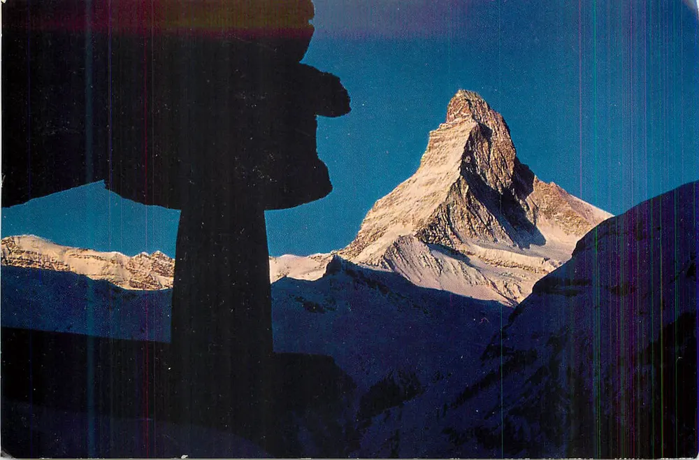 O Matterhorn — vista de um ponto de vista nevado — editor não identificável - Frente