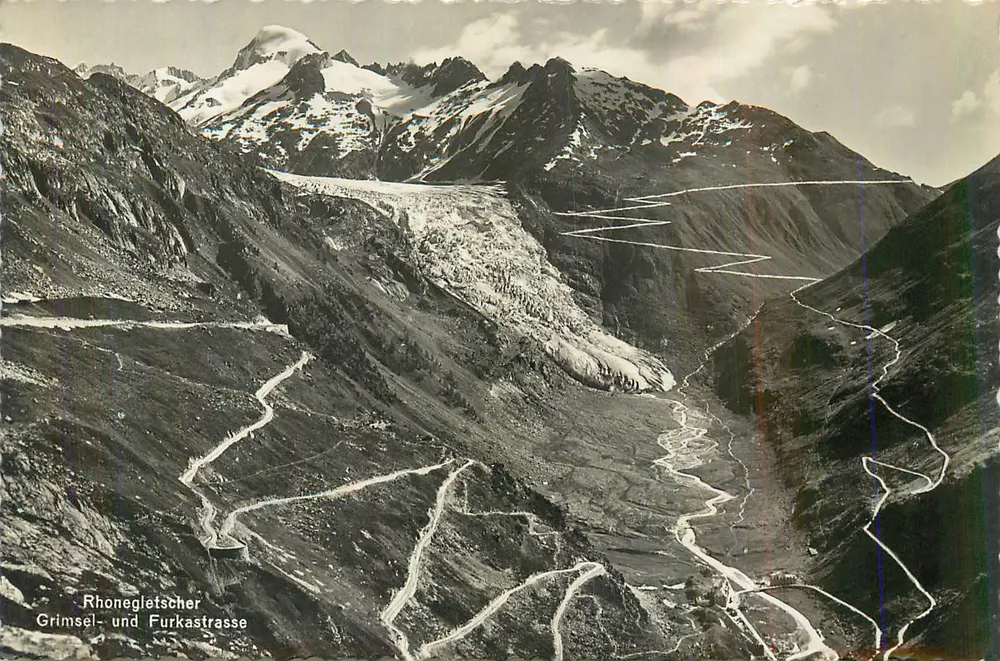Grimsel- und Furkastrasse — Glaciar do Ródano — vista panorâmica das montanhas nevadas - Frente