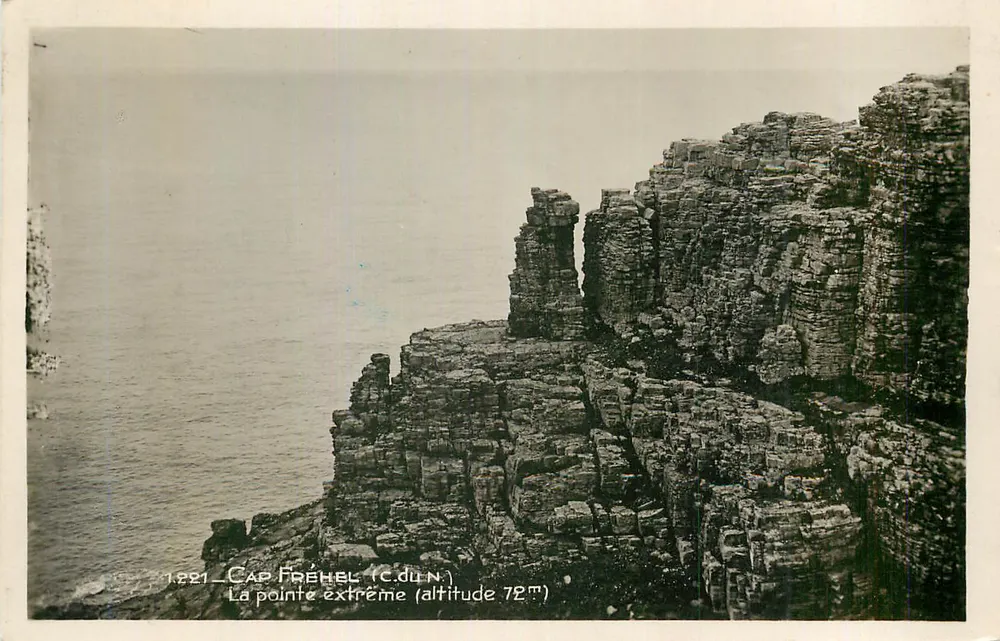 Cap Fréhel — A ponta mais distante (altitude 72m) — C.d.u.N. n°1921 - Frente