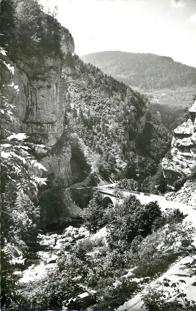 Brücke über den Canyon der Vézère — Dordogne — unbekannter Verlag - Vorderseite