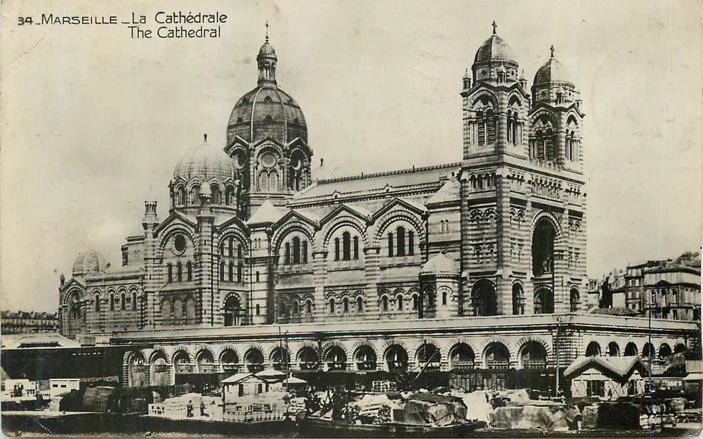 Marseille — A Catedral — Editor desconhecido, n° 34 - Frente