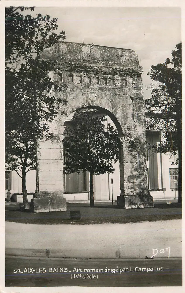 Aix-les-Bains — Romeinse boog opgericht door L. Campanus (4e eeuw) - Voorkant