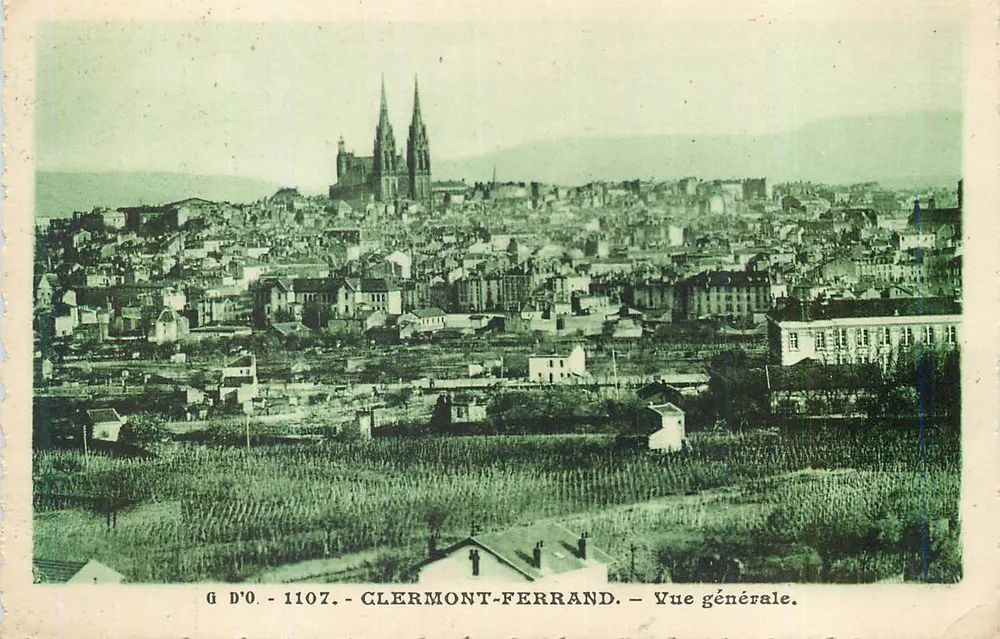 Clermont-Ferrand — Vista geral — G D'O. - 1107 - Frente