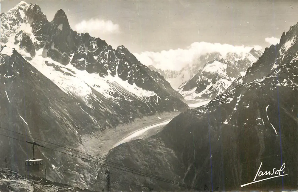 Vista do glaciar da Mer de Glace — Mont Blanc — editor Jansol - Frente
