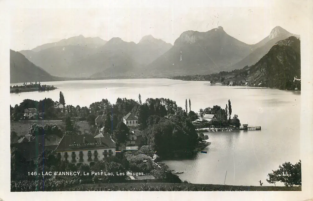 Lago de Annecy, O Pequeno Lago, Les Bauges — HOTEL L'ABBAYE - Frente