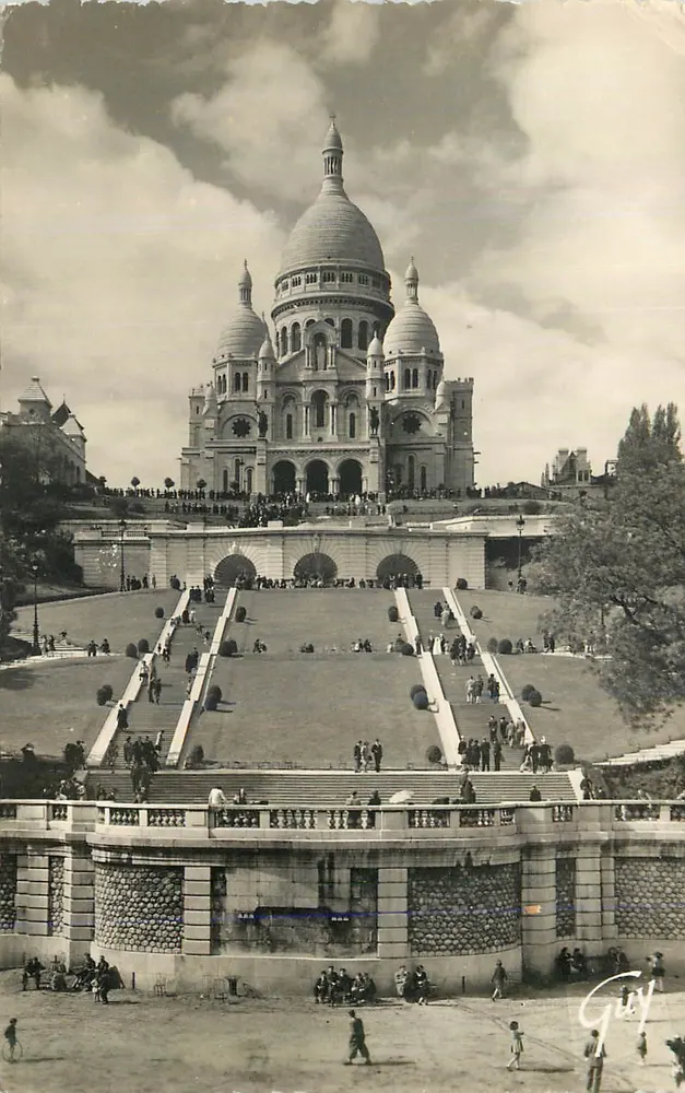 Sacré-Cœur von Montmartre — Panoramablick — Verlag Giraud, Nr. 107 - Vorderseite