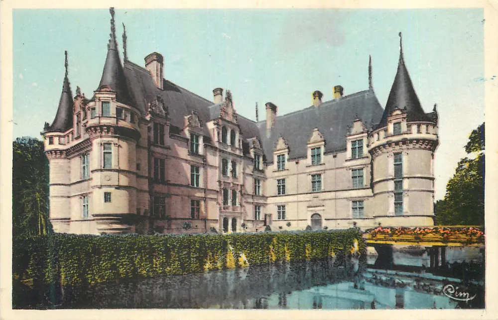 Schloss de la Motte — allgemeiner Blick — Rim - Vorderseite