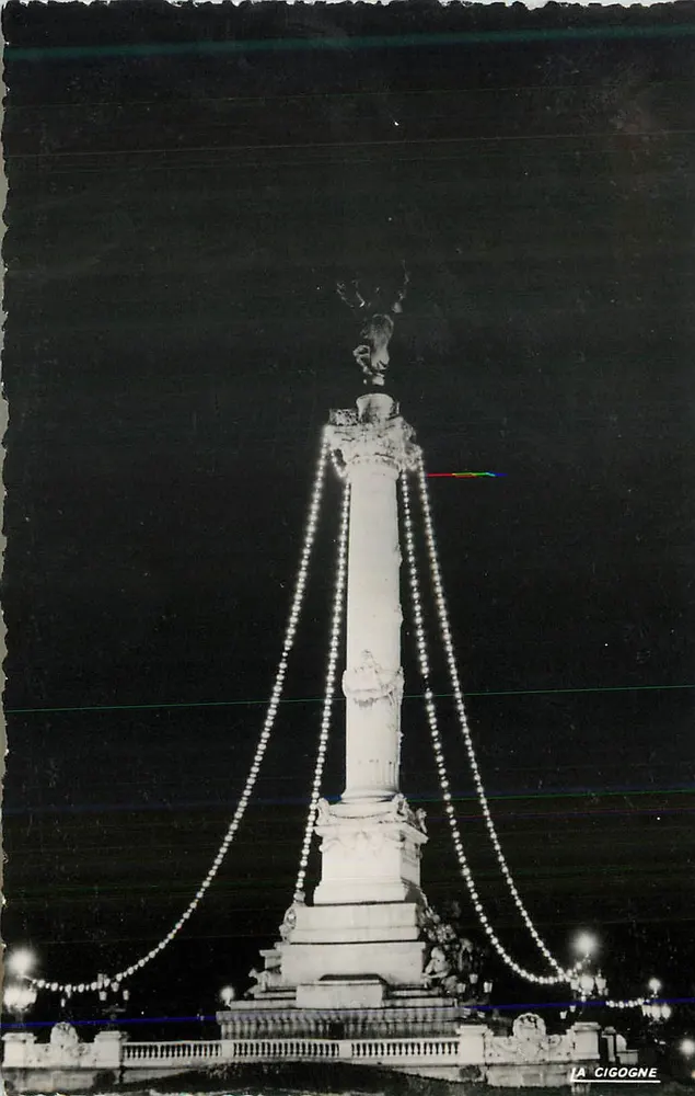 Monument à la Cigogne — décoré de guirlandes — éditeur LA CIGOGNE - Recto